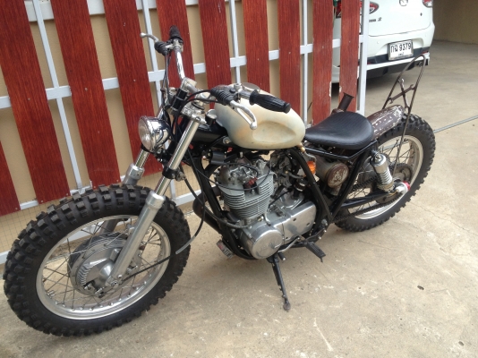 ขายครับ sr400 Bobber ขายครับ sr400 Bobber