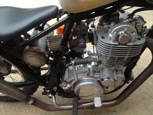 ขายครับ sr400 Bobber ขายครับ sr400 Bobber