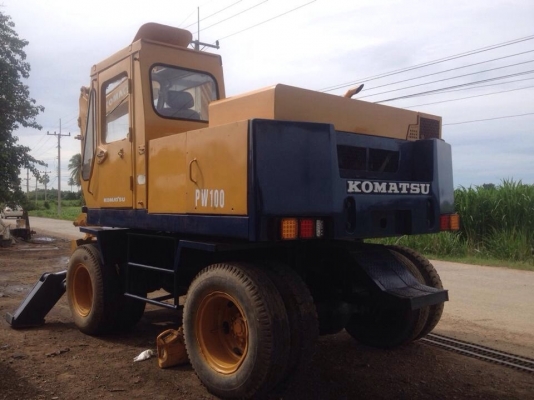 ขายรถตักล้อยาง PW100-2 เครื่อง komatsu 2 เพลา มีลายหัวเจาะ พร้อมใช้งาน เอกสารสัญญาซื้อขาย ขายรถตักล้อยาง PW100-2 เครื่อง komatsu 2 เพลา มีลายหัวเจาะ พร้อมใช้งาน เอกสารสัญญาซื้อขาย
