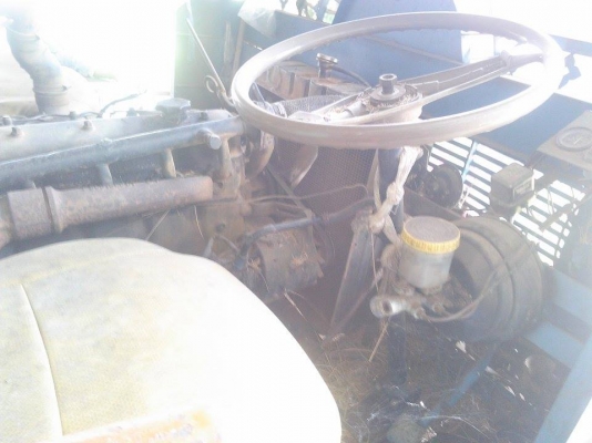 ขายรถสีข้าวเกษตรพัฒนา6ฟุตจ้าวช้างไวไฟ รถหกล้อ เครื่องฮิโน่ EC100