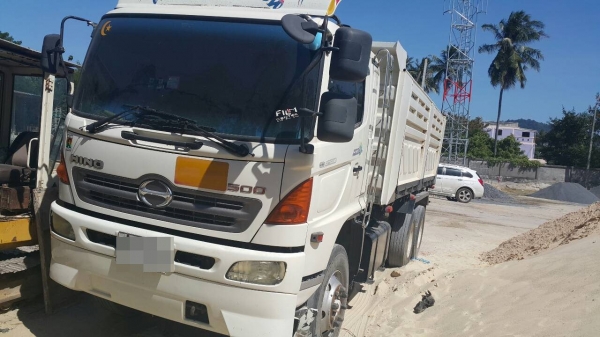 ้HINO FM2P มือหนึ่งออกห้าง พี่สาว จ.กระบี่ มัดจำเรียบร้อยแล้วคะ