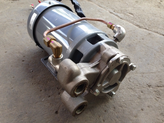 ขายปั้มน้ำฉีดเครื่องบอยเลอร์ ขนาด 0.5 HP. 380V ของใหม่พร้อมใช้งาน