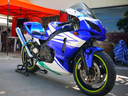 ขาย Cbr400 พร้อมทะเบียนแท้ แฟริ่ง Rc211 ท่อสูตร ราคา 79000 จัดไฟแนนท์ได้ ขาย Cbr400 พร้อมทะเบียนแท้ แฟริ่ง Rc211 ท่อสูตร ราคา 79000 จัดไฟแนนท์ได้