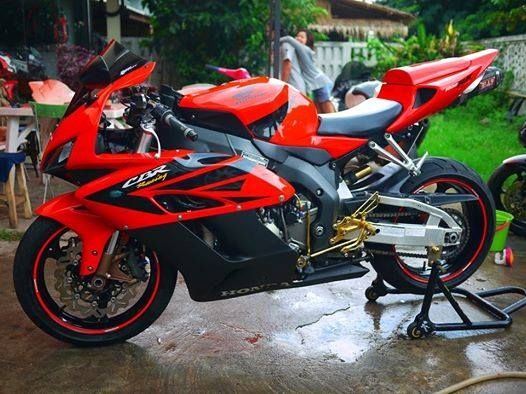 ขาย Cbr1000 2004 พร้อมทะเบียนแท้ตอง5 สเปก Us ไม่ตัดรอบ รถสภาพสวยมากกกกกกก โซ่สเตอร์ ขาย Cbr1000 2004 พร้อมทะเบียนแท้ตอง5 สเปก Us ไม่ตัดรอบ รถสภาพสวยมากกกกกกก โซ่สเตอร์