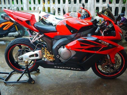 ขาย Cbr1000 2004 พร้อมทะเบียนแท้ตอง5 สเปก Us ไม่ตัดรอบ รถสภาพสวยมากกกกกกก โซ่สเตอร์ ขาย Cbr1000 2004 พร้อมทะเบียนแท้ตอง5 สเปก Us ไม่ตัดรอบ รถสภาพสวยมากกกกกกก โซ่สเตอร์