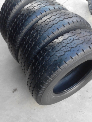 215/70R15 BRIDGESTONE R623 มีชุด 4 เส้น ปี2011 TEL.081-427-3941 215/70R15 BRIDGESTONE R623 มีชุด 4 เส้น ปี2011 TEL.081-427-3941