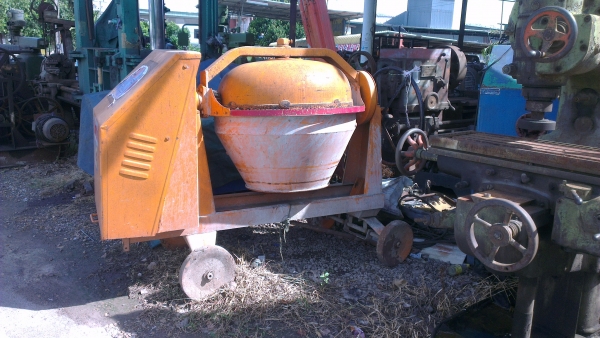 Sell> ขายโม่ปูนมือสอง สภาพนางฟ้า เก่าเก็บ เจ้าของซื้อไปแทบไม่ได้ใช้เลยครับ จัดส่งทั่วประเทศครับ