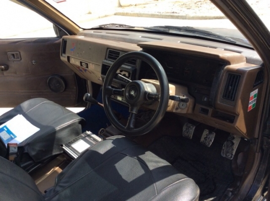 ขายนิสสัน บิ๊กเอ๊มแวนปี 89 เครื่อง TD27 เกียร์ธรรมดา เพาเวอร์ ภายในเบาะหนัง แอร์เย็นฉ่ำ  ตัวถังบางๆเดิมๆแห้งๆ คานหน้าเดิม เลขชัดเจน ฝากระโปรงเดิม คัสซีสวย ไม่ผุ แม็ก 15" ยางใหญ่ เครื่องวิ่งดี เกียร์แน่น ช่วงล่างดีครับ รถขับดีเลยครับ ภาษีปี58 เอกสารพร