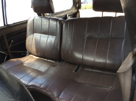 ขายนิสสัน บิ๊กเอ๊มแวนปี 89 เครื่อง TD27 เกียร์ธรรมดา เพาเวอร์ ภายในเบาะหนัง แอร์เย็นฉ่ำ  ตัวถังบางๆเดิมๆแห้งๆ คานหน้าเดิม เลขชัดเจน ฝากระโปรงเดิม คัสซีสวย ไม่ผุ แม็ก 15" ยางใหญ่ เครื่องวิ่งดี เกียร์แน่น ช่วงล่างดีครับ รถขับดีเลยครับ ภาษีปี58 เอกสารพร