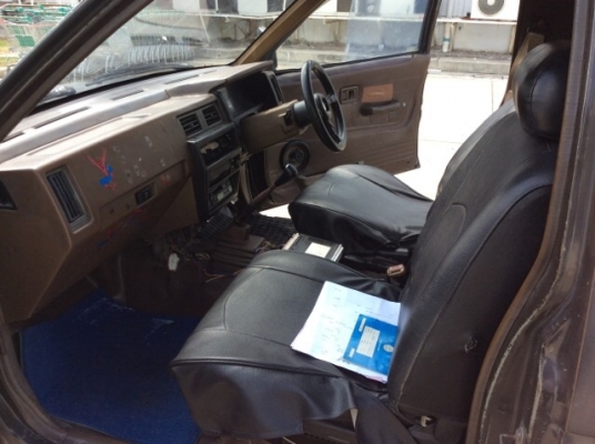 ขายนิสสัน บิ๊กเอ๊มแวนปี 89 เครื่อง TD27 เกียร์ธรรมดา เพาเวอร์ ภายในเบาะหนัง แอร์เย็นฉ่ำ  ตัวถังบางๆเดิมๆแห้งๆ คานหน้าเดิม เลขชัดเจน ฝากระโปรงเดิม คัสซีสวย ไม่ผุ แม็ก 15" ยางใหญ่ เครื่องวิ่งดี เกียร์แน่น ช่วงล่างดีครับ รถขับดีเลยครับ ภาษีปี58 เอกสารพร