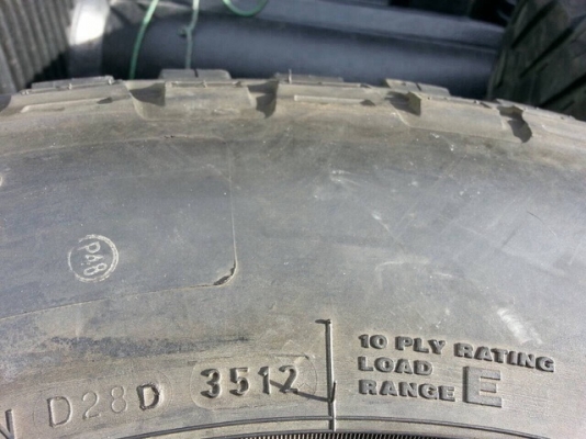 ขายยาง  MUD  265 x 75 x 16  ปี 12