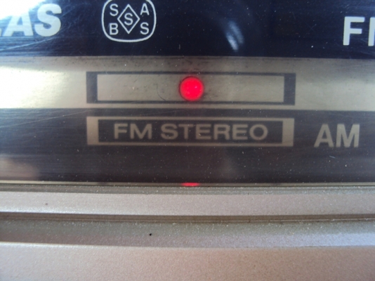 ขายวิทยุหูหิ้ววินเทจน์ของ SANYO 2 ตัว