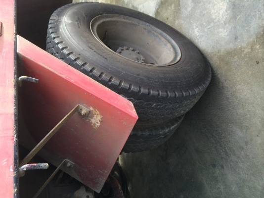 ขาย6ล้อบรรทุก ISUZU ROCKY 160 แรง เครื่อง 6BD1 ปี35 ยาง900 สภาพสวยเจ้าของขายเอง089-4324977