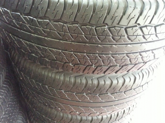 ขายยาง Dunlop 245 x 70 x 16 ปี 13 ขายยาง Dunlop 245 x 70 x 16 ปี 13