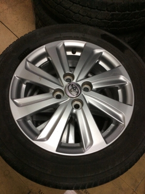 ขายแม็กvios พร้อมยางyokohama ปี13 ถูกๆ