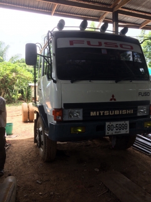 ขาย 6ล้อช่วงยาว7ม. ของFUSO ปี47 เครื่อง 6d14