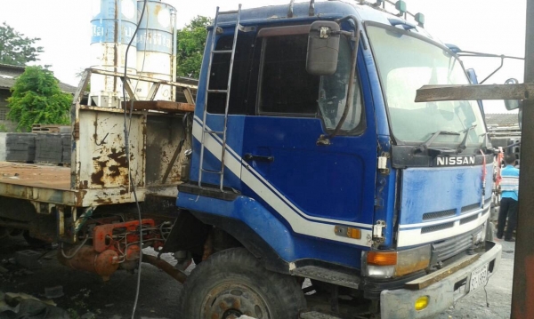 ขาย10ล้อช่วงยาว72เมตรพื้นเรียบpf320แรงเพลาเดียว