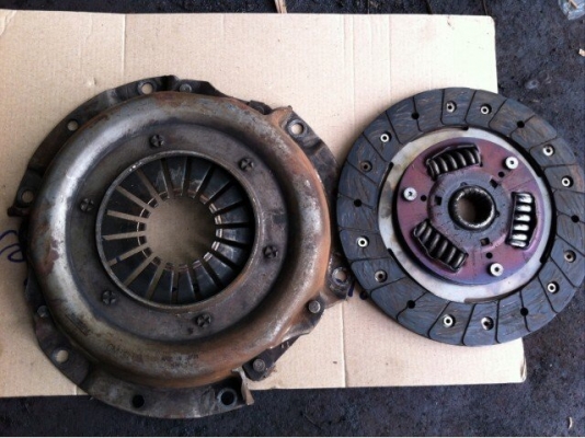 ขายชุดครัชเครื่อง 4g13,4g15 ราคา500