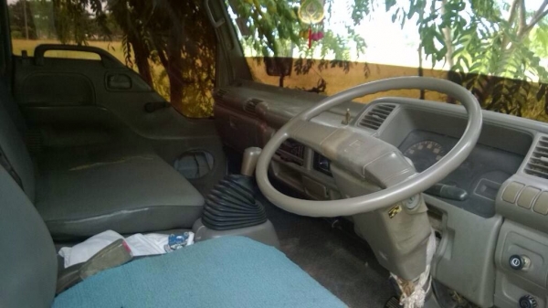 ขายรถบรรทุกหกล้อ ISUZU NPR เครื่องฝาขาว 120 แรง ทะเบียนพร้อม ขายรถบรรทุกหกล้อ ISUZU NPR เครื่องฝาขาว 120 แรง ทะเบียนพร้อม