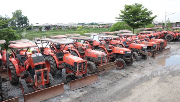 สุดยอดโปรโมชั่นลดราคาถูกที่สุดในประเทศไทย แทรกเตอร์  ในรุ่นL3408-L4508