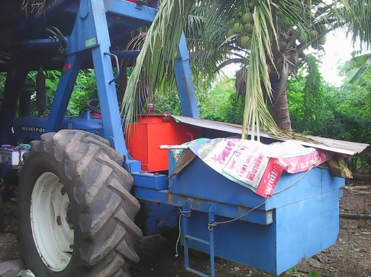 ขายรถคีบอ้อย ฟอร์ด6610ซุปเปอร์สวยๆๆ ตัวคีบยังใหม่ใช้งานน้อย