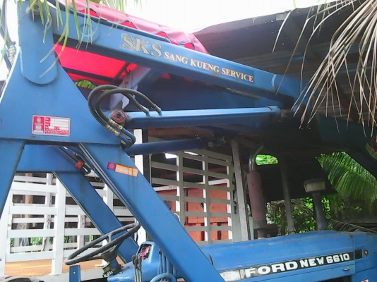 ขายรถคีบอ้อย ฟอร์ด6610ซุปเปอร์สวยๆๆ ตัวคีบยังใหม่ใช้งานน้อย