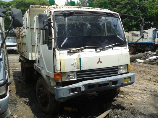 ขาย MITSUBISHI FN527M-A เครื่อง 6D16 พ.เพาเวอร์ เบรกทิฟฟี่ 2เพลา195แรง เครื่องดี แคชซีสวย สภาพพร้อมใช้งาน เอกสารพร้อมโอน สนใจโทร 090-8588220คุณนะ  ID:narong498  หรือ www.truck.in.th/498