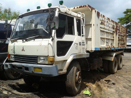 ขาย MITSUBISHI FN527M-A เครื่อง 6D16 พ.เพาเวอร์ เบรกทิฟฟี่ 2เพลา195แรง เครื่องดี แคชซีสวย สภาพพร้อมใช้งาน เอกสารพร้อมโอน สนใจโทร 090-8588220คุณนะ  ID:narong498  หรือ www.truck.in.th/498