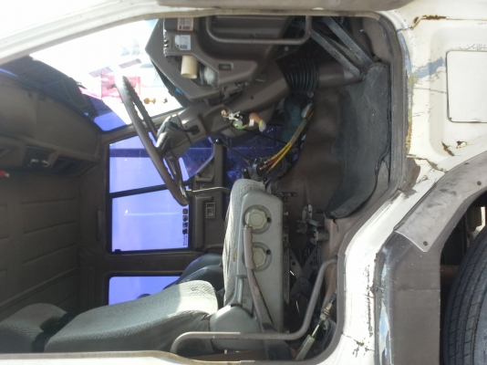 ขายด่วน รถหัวลาก มิตซู FN527 NGV