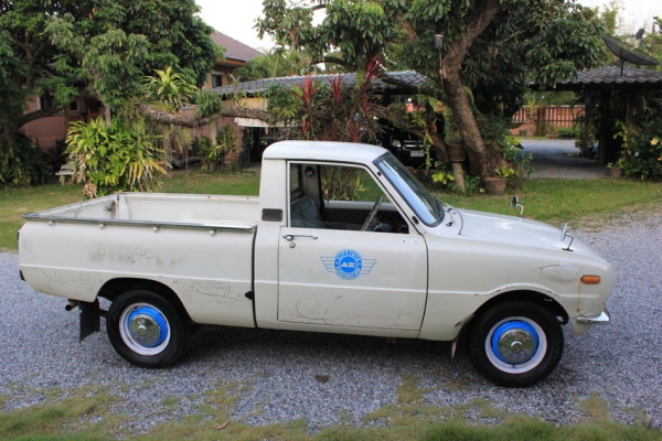 ขายmazda1000แนวเดิมๆแห้ง เซอร์ อาร์ทติสต์ ภาษีเต็มพร้อมโอน