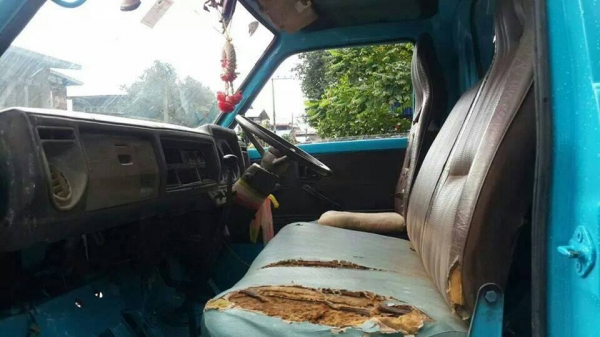 ขายISUZU KS22 เครื่องดี110แรง ช่วงล่างFหน้า-หลัง เกียร์ร็อค มีสโลว์กลาง ยาง825ขอบ16 คัชซีสวย สภาพพร้อมใช้งาน เอกสารพร้อมโอน สนใจโทร090-8588220คุณนะ ID:narong498 หรือ www.truck.in.th/498