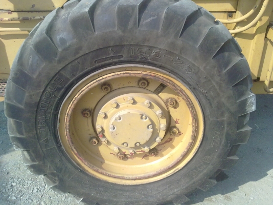 ต้องการขายรถตักล้อยางCAT910 ต้องการขายรถตักล้อยางCAT910