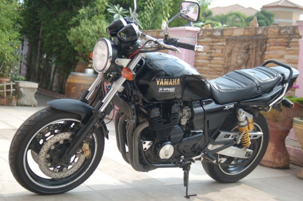 XJR400 ปี2000 Black Edition บวกงานเคฟล่า ท่อสูตร สวยๆๆ