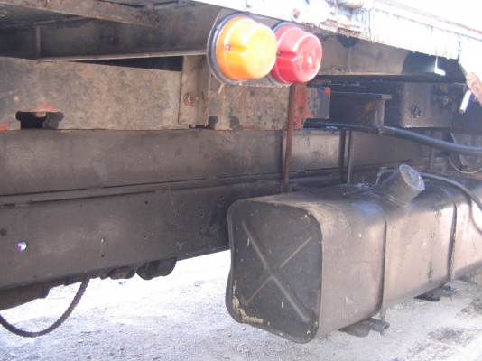 ขาย 6ล้อ คีบไม้