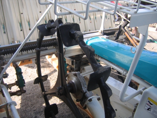 รถ ดำนา คูโบต้า แบบเดินตาม 4 แถว