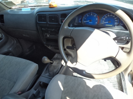 ขายรถโตโยต้าแค็บD4D ปี46 สภาพสวยๆ พร้อมใช้งานคับ