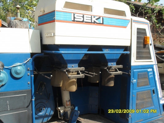 ขายรถเกี่ยวข้าวแถมเทเลอร์