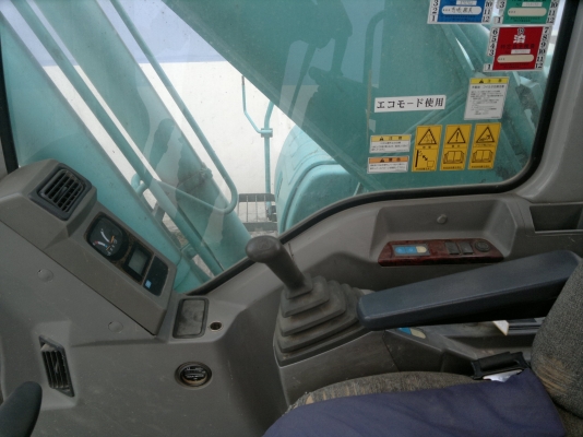 รถขุด KOBELCO  SK200-6 รถนอกนำเข้า เครื่องดี ปั้มดี เกียร์ดี ไฟเต็ม เอวแน่น แอร์เย็นเฉียบ มาถึงไทยแล้วครับ  ติดต่อ มานะ 085-9049669