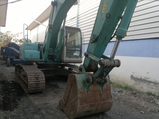 รถขุด KOBELCO  SK200-6 รถนอกนำเข้า เครื่องดี ปั้มดี เกียร์ดี ไฟเต็ม เอวแน่น แอร์เย็นเฉียบ มาถึงไทยแล้วครับ  ติดต่อ มานะ 085-9049669
