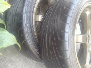 ล้อแม็กมือสองสภาพดีมียางปี2011พร้อมขอบ17 รู12000 ล้อแม็กมือสองสภาพดีมียางปี2011พร้อมขอบ17 รู12000