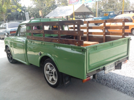 ขายด่วนรถโบราณดัสสัน. 320 ปี2512สภาพมีแอร์ ช่วงล่างดีมากเครื่อง4อี1300เทอร์โบ เบาะสวยเรกกาโร. ทำมาใหม่สภาพใหม่