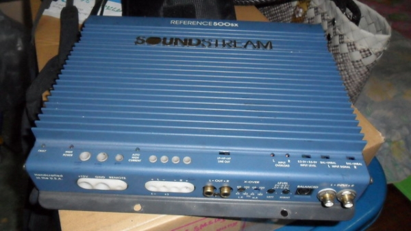 soundstream referrence500x(รุ่นมีครอส)สวยครับ