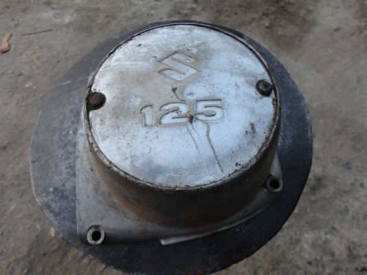 ขายฝาครอบคาบูขวา suzuki -k-125 แท้เก่าเก็บ สนใจโทร.081-005-8785