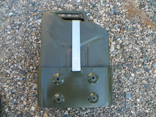 ขายถังน้ำมันเหล็ก US พร้อมถาดยึด และสายหูล๊อคกันขโมย