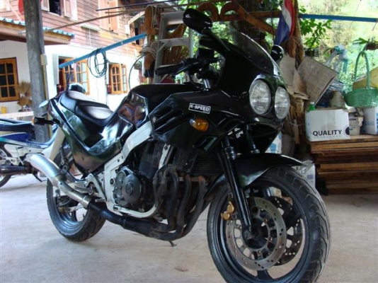 ขาย Suzuki gsxr400 R4 33000 ขาย Suzuki gsxr400 R4 33000