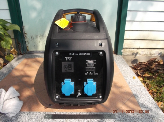 เครื่องปั่นไฟ Didital Inverter Generator 2 KVA.