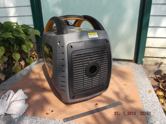 เครื่องปั่นไฟ Didital Inverter Generator 2 KVA.