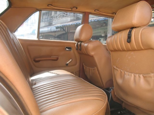 Hot !!! ขายด่วนครับ Benz W123 230e สภาพเครื่องดี แอร์เย็น LPG+1JZ จัดไฟแนนซ์ได้ ผ่อนได้