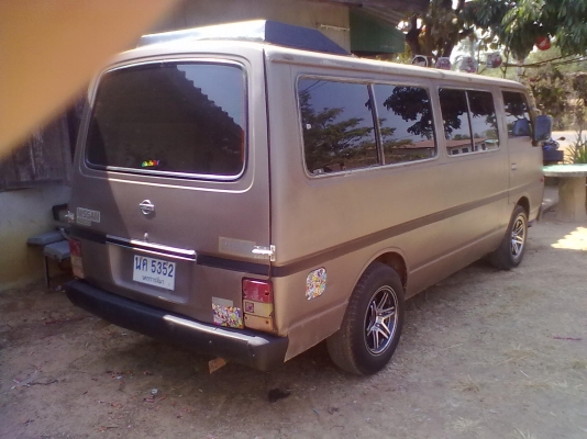 Nissan urvan Nissan urvan