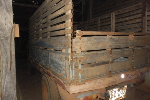 TOYOTA DYNA 75 HP หกล้อช่วงสั้น กระบะคอกไม้ยาว 3.20 เมตร สภาพดีพร้อมใช้งาน เครื่องดีสตาร์ทง่าย หัวเดิมๆภายในเก๋งยังอยู่ครบ ช่วงล่างคัชซีไม่ผุ เอกสารเล่มทะเบียนมีครบ ราคาต่อรองได้ครับ